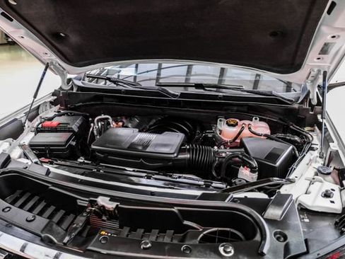 Used 2022 GMC Yukon XL SLT w/ SLT Premium Package image 46