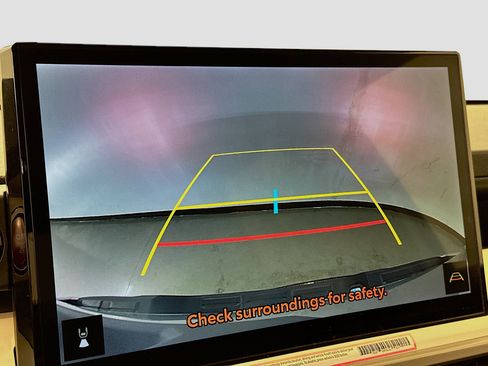 Used 2024 Toyota Tacoma TRD Off-Road image 23