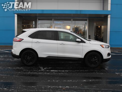 Used 2022 Ford Edge SEL image 3