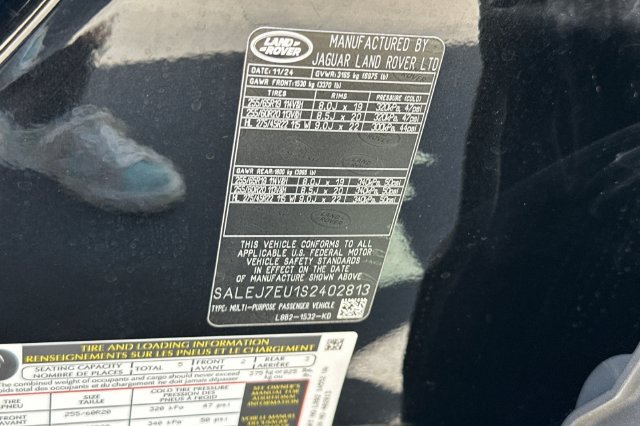 Certified 2025 Land Rover Defender 110 S AWD/4WD image 28