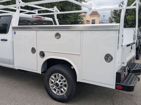 New 2026 GMC Sierra 2500 Pro w/ Convenience Package image 11