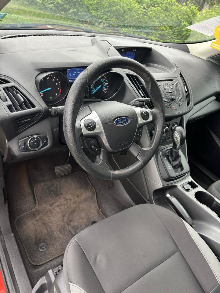 Used 2014 Ford Escape S FWD image 17