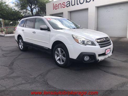Used 2013 Subaru Outback 2.5i Limited AWD/4WD image 2