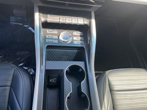 Used 2024 Lincoln Nautilus Reserve image 35