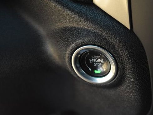 Certified 2019 Chevrolet Silverado 1500 LT w/ All-Star Edition image 28