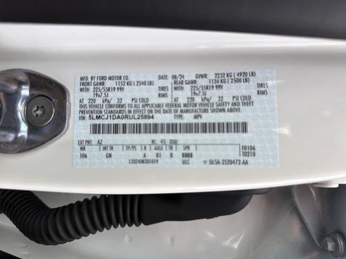 Used 2024 Lincoln Corsair AWD w/ Equipment Group 101A image 36