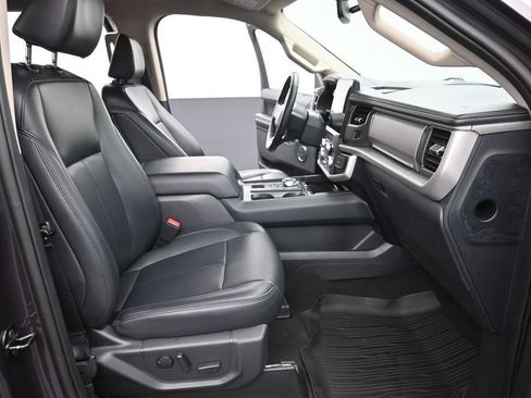 Used 2024 Ford Expedition Max XLT RWD image 27