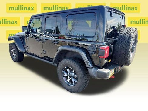 Used 2022 Jeep Wrangler Unlimited Rubicon w/ Steel Bumper Group AWD/4WD image 12