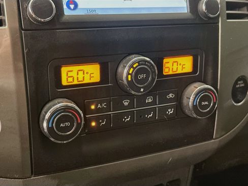 Used 2018 Nissan Frontier SL AWD/4WD image 24