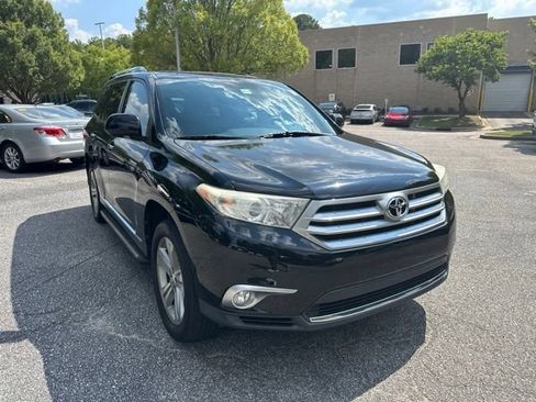Used 2012 Toyota Highlander Limited w/ Tow Pkg AWD/4WD image 3