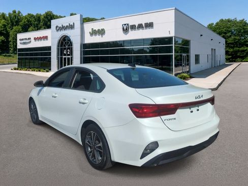 Used 2023 Kia Forte LXS w/ LXS Technology Package FWD image 4