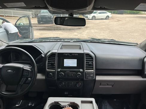 Used 2016 Ford F150 XLT w/ Equipment Group 302A Luxury AWD/4WD image 25