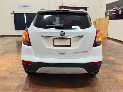 Used 2020 Buick Encore Preferred FWD image 8