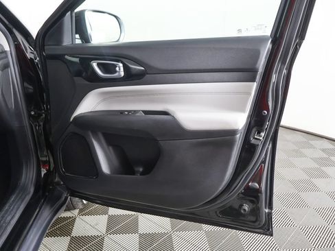 Used 2022 Jeep Compass Limited AWD/4WD image 23