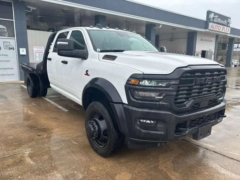 Used 2025 RAM 5500 Tradesman AWD/4WD image 3