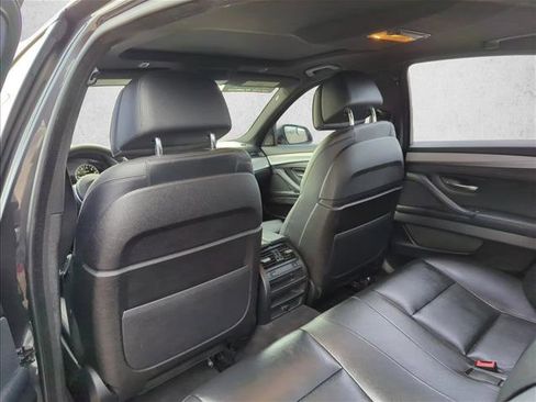 Used 2014 BMW 550i xDrive Sedan image 12