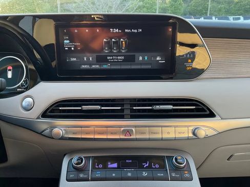 Used 2022 Hyundai Palisade Limited FWD image 18