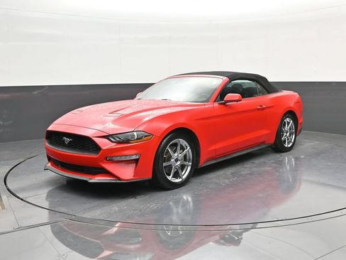 Used 2022 Ford Mustang Premium RWD image 4