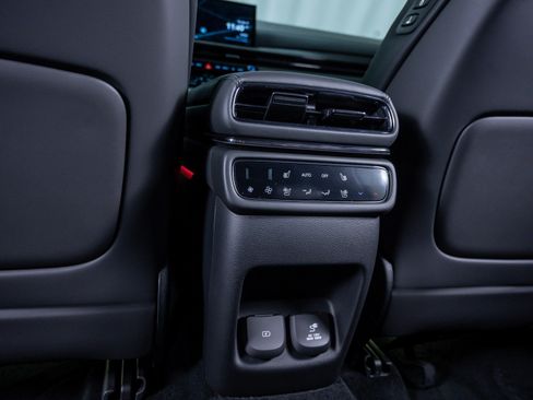 New 2026 Genesis GV80 3.5T e-SC image 17