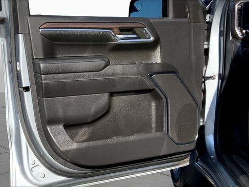 Used 2024 Chevrolet Silverado 1500 LT RWD image 22