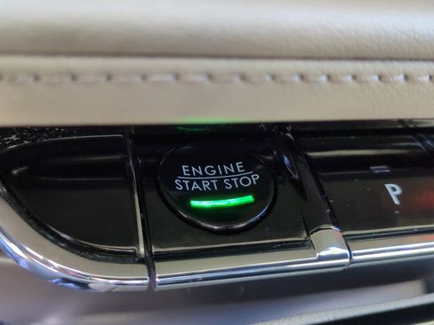 Used 2023 Lincoln Nautilus Reserve image 27