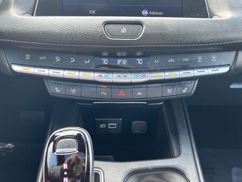 Used 2023 Cadillac XT4 Premium Luxury w/ Technology Package AWD/4WD image 20