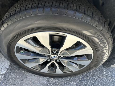 Used 2023 Subaru Outback Limited image 6