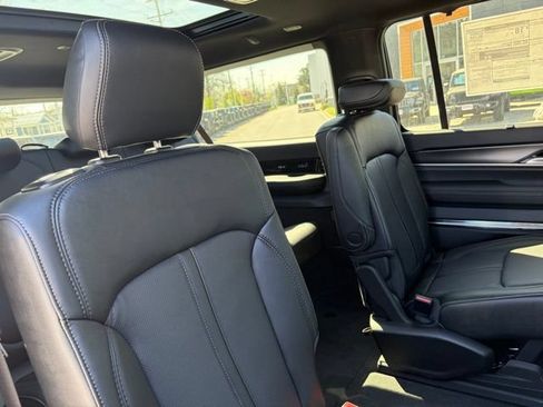 New 2026 Jeep Grand Wagoneer L Summit w/ Rear Seat Video Group I AWD/4WD image 28