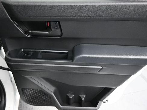 Used 2025 Toyota Tacoma SR image 37