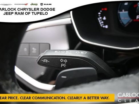 Used 2023 Audi Q3 2.0T Premium w/ Convenience Package AWD/4WD image 17
