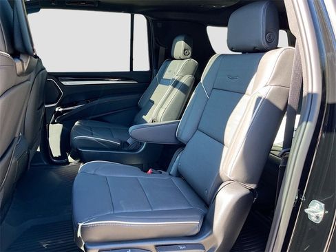 New 2026 Cadillac Escalade ESV Luxury w/ LPO, Radiant Package image 26