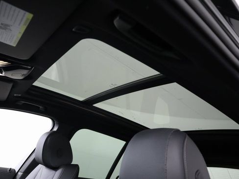 New 2025 BMW X5 xDrive50e w/ Premium Package AWD/4WD image 16