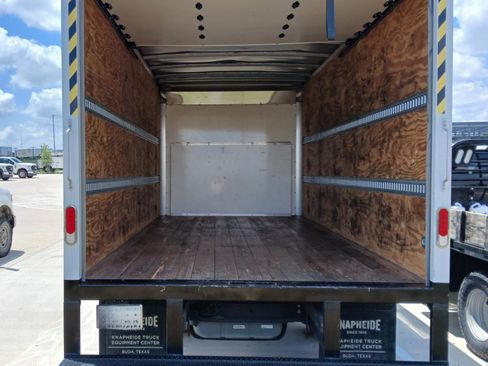 Used 2023 Ford E-450 and Econoline 450 Super Duty w/ Power Windows & Locks Group RWD image 4