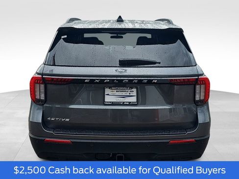 New 2025 Ford Explorer Active image 4