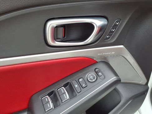 Used 2023 Acura Integra A-Spec image 16