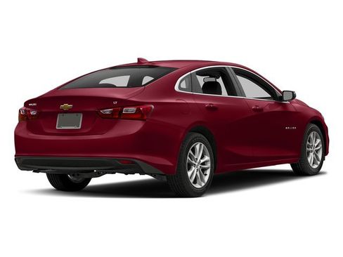 Used 2018 Chevrolet Malibu LT w/ Driver Confidence Package FWD image 3