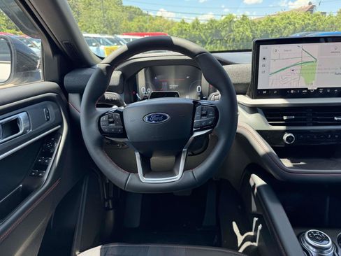 New 2026 Ford Explorer ST-Line w/ ST-Line Street Pack AWD/4WD image 14