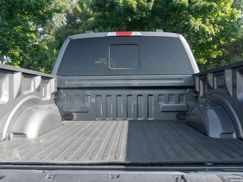 Used 2022 Ford F150 XLT w/ Equipment Group 302A High RWD image 17