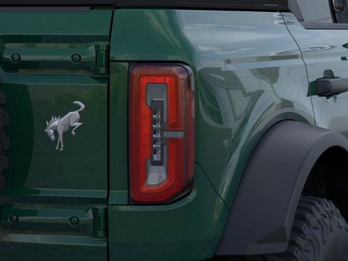 New 2025 Ford Bronco Badlands image 23