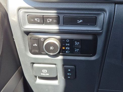 Used 2023 Ford F150 Lariat w/ Equipment Group 502A High image 29