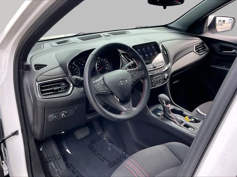 Used 2024 Chevrolet Equinox RS FWD image 17