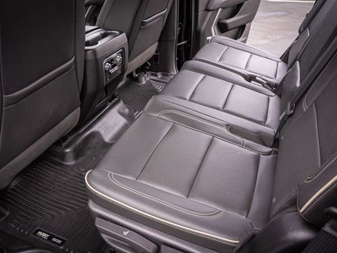 Used 2022 GMC Yukon SLT image 27