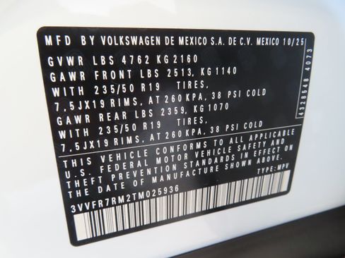 New 2026 Volkswagen Tiguan SE image 28