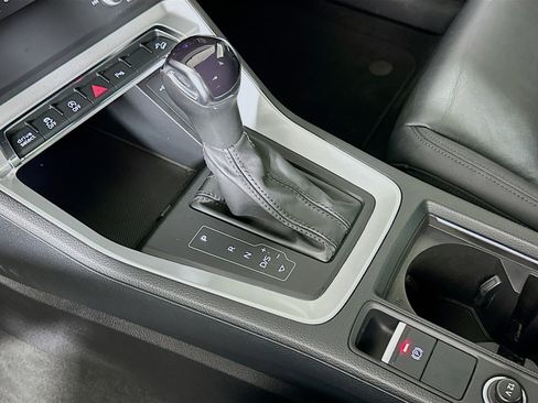 Used 2023 Audi Q3 2.0T Premium image 24