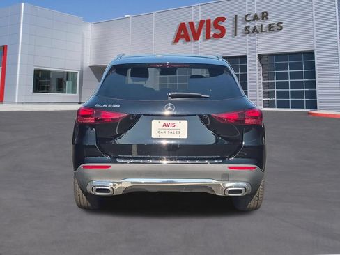 Used 2025 Mercedes-Benz GLA 250 image 3