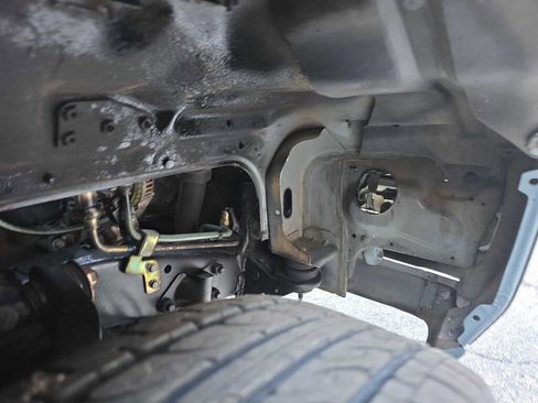 Used 1993 Nissan Pickup 2WD Regular Cab image 40