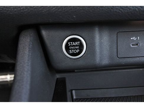Used 2021 Nissan Rogue SV AWD/4WD image 29