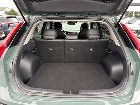 Used 2024 Kia Niro EX Touring FWD image 10