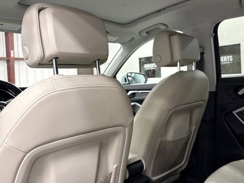 Used 2022 Audi Q3 2.0T Premium w/ Convenience Package image 13