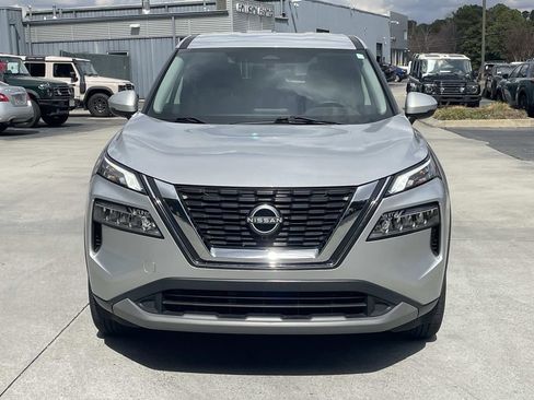 Used 2022 Nissan Rogue SV image 11